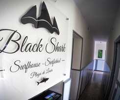 Black Shark Surfhouse