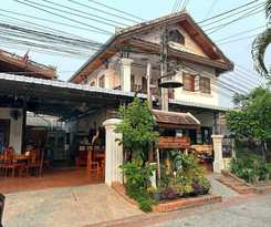 Hotel Rattana Guesthouse