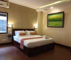 Hotel Seasons Riverside