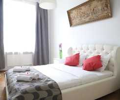  Heaven Eleven Apartments - Old Town