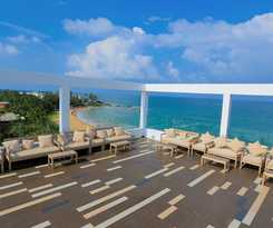 Hotel Pandanus Beach Resort & Spa