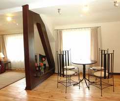 Home and Travel Apartments