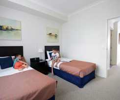 Macquarie Waters Boutique Apartment