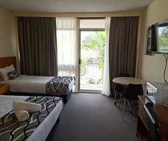 Molly Morgan Motor Inn