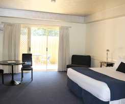 Hotel Fairways Resort