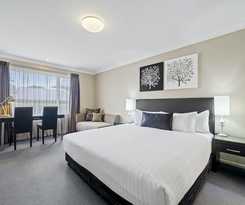 Hotel Ambassador On Ruthven 