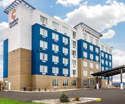 Hotel Comfort Inn and Suites