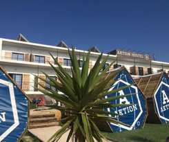 Hostel WOT Ericeira Surf