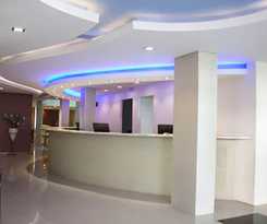 Hotel Emirates and Su&iacute;tes