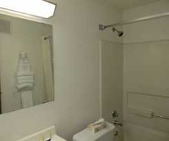 Hotel Super 8 By Wyndham Saanichton Victoria Airport