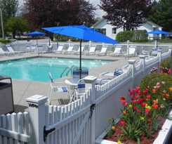 Hotel Elmwood Resort