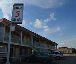 Motel Circle 5