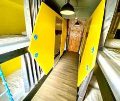 Hive Backpackers