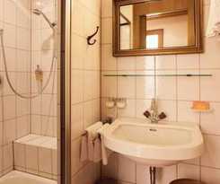 Hotel Der Stern - Wirtshaus Und Landhotel F&uuml;r Generationen Seit 1509