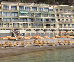 Hotel Alimuri Bay Resort