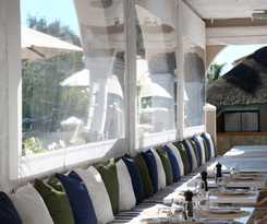 Hotel Russells On The Port