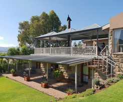 Hotel Ash River Lodge B&B