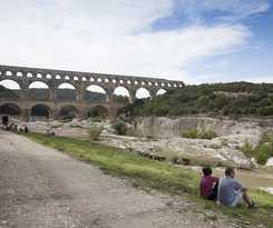 Hotel Residhotel – Résidence Pont Du Gard