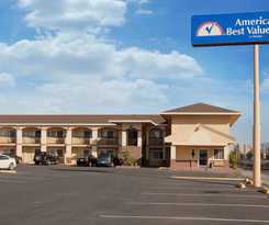 Hotel America's Deluxe Inn
