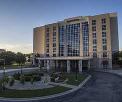 Hotel Topeka At City Center