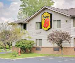 Super 8 By Wyndham Mentor/cleveland Area