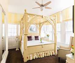 Hotel Brass Key Guesthouse - Adults Only