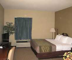 Econo Lodge Inn & Suites Middletown