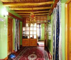 Tih Rahela Guest House and Home Stay