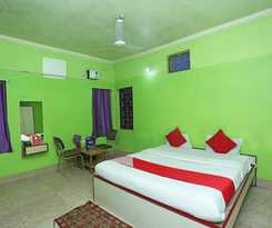 Hotel Oyo 4108 Near Kalinga Hospital