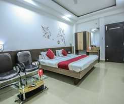 Hotel Oyo 3603 White Pearl