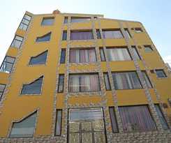 OYO 9705 Grand Empire Expressway