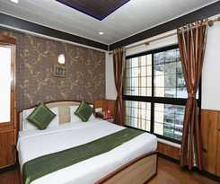Oyo 12721 Vansh Regency