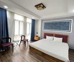 Hotel Holiday Suites & Spa