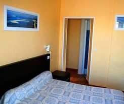 Hotel Single Fin & Lodge