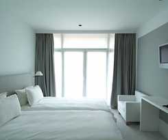 Pol Hotel
