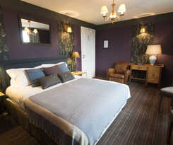 Hotel La Marine De Loire and Spa