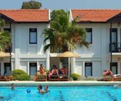 Hotel Santa Family Club