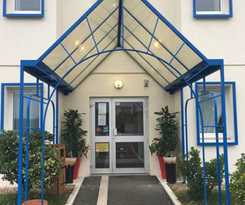 Alpha Hotel