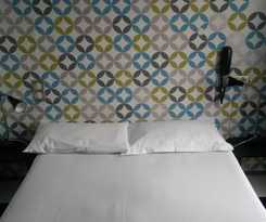 Oops! Latin Quarter By Hiphophostels