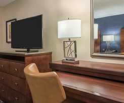 Hotel Doubletree By Hilton Nashville Downtown