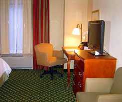 Hotel Hampton Inn Kansas City Near Worlds Of Fun