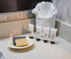 Bridgeway Inn and Suites Portland Airport