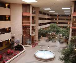 Ramada By Wyndham Viscount Suites Tucson East