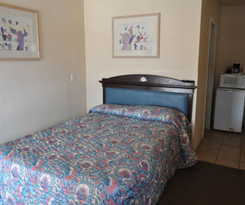 Motel California Suites