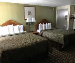 Motel In The Pines