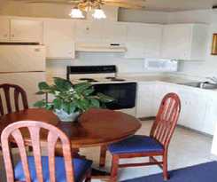 Hotel Coral Reef Inn & Condo Suites