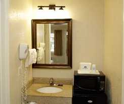 Hotel Americas Best Value Inn & Suites-petaluma
