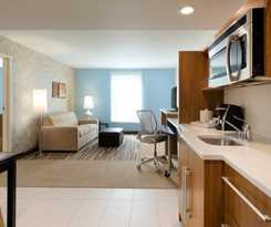 Home2 Suites By Hilton Milwaukee Airport