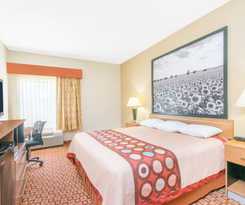 Super 8 By Wyndham Wichita South