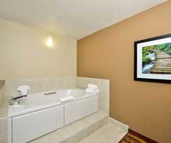 Hotel Rock Island Inn and Suites Marshalltown
